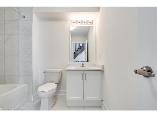 1-261 Skinner Road, Waterdown, ON - Indoor Photo Showing Bathroom