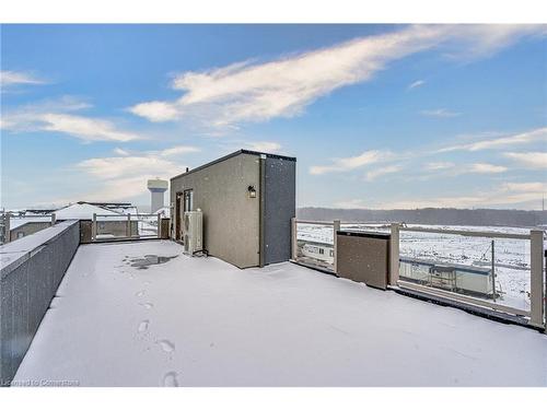 1-261 Skinner Road, Waterdown, ON - Outdoor With View