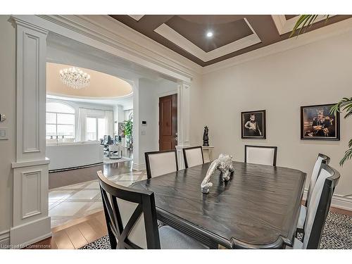 Ph1-445 Elizabeth Street, Burlington, ON - Indoor Photo Showing Dining Room