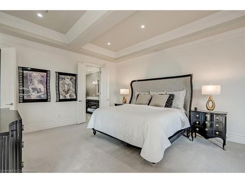 Ph1-445 Elizabeth Street, Burlington, ON - Indoor Photo Showing Bedroom