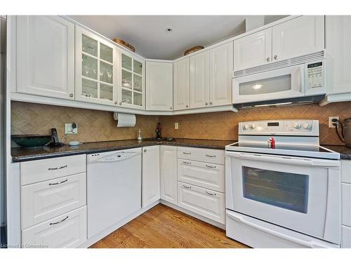 473 Blathwayte Lane, Burlington, ON - Indoor Photo Showing Kitchen