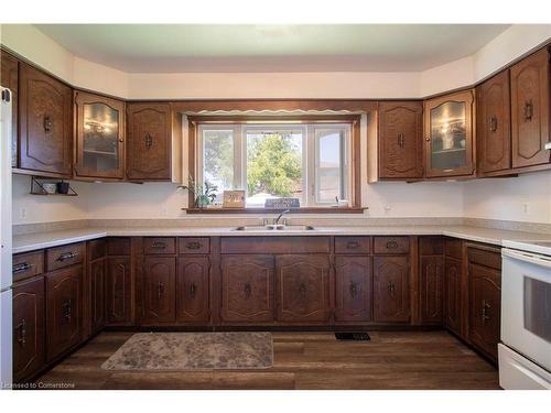 76 Talbot Street E, Jarvis, ON - Indoor Photo Showing Kitchen With Double Sink