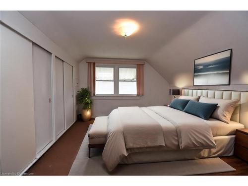 53 Martin Road, Hamilton, ON - Indoor Photo Showing Bedroom