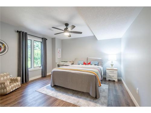 18 Westie Road, Brantford, ON - Indoor Photo Showing Bedroom