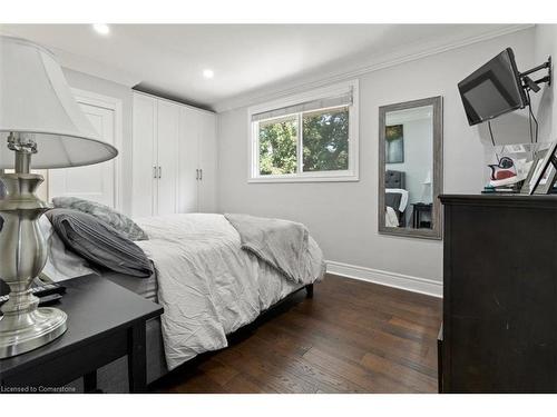 2 Carey Street, Waterdown, ON - Indoor Photo Showing Bedroom