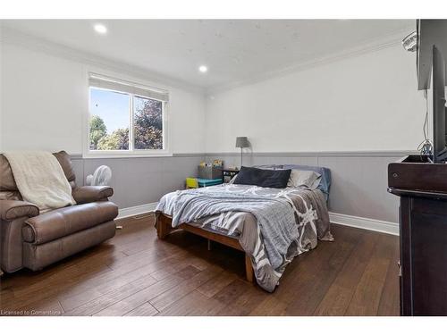 2 Carey Street, Waterdown, ON - Indoor Photo Showing Bedroom