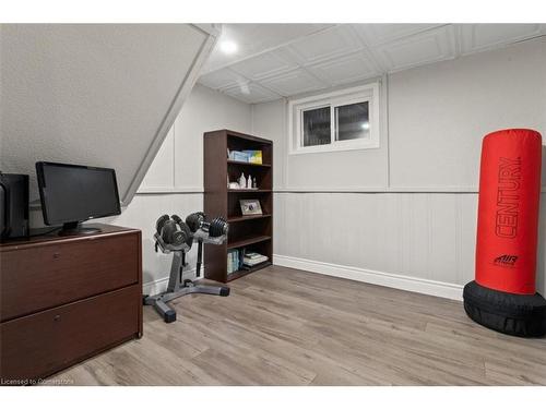 2 Carey Street, Waterdown, ON - Indoor