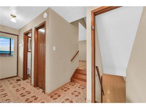 81 Summerlea Drive, Hamilton, ON - Indoor Photo Showing Other Room