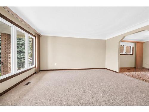 81 Summerlea Drive, Hamilton, ON - Indoor Photo Showing Other Room