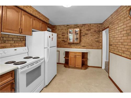 532 Ridge Road E, Grimsby, ON - Indoor Photo Showing Kitchen