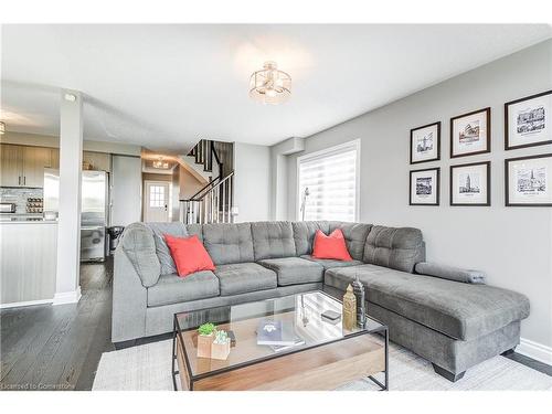 72 Keith Crescent, Niagara-On-The-Lake, ON - Indoor Photo Showing Living Room