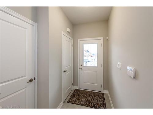 19 Genoa Drive, Hamilton, ON - Indoor Photo Showing Other Room