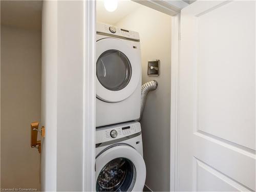 19 Genoa Drive, Hamilton, ON - Indoor Photo Showing Laundry Room