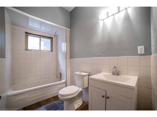 Upper-474 Barton Street E, Hamilton, ON - Indoor Photo Showing Bathroom