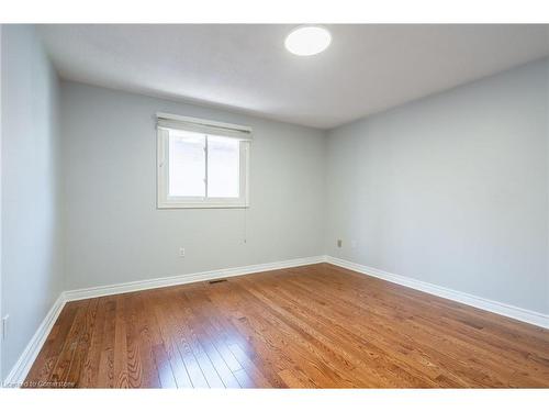 334 Greencedar Drive, Hamilton, ON - Indoor Photo Showing Other Room