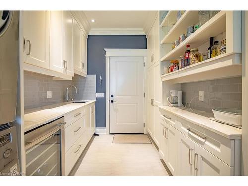 12 Firelane 11A Road, Niagara-On-The-Lake, ON - Indoor Photo Showing Kitchen