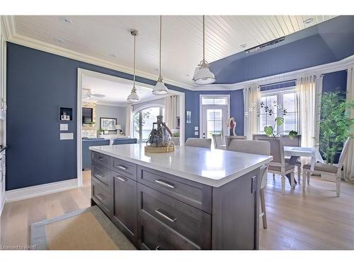 12 Firelane 11A Road, Niagara-On-The-Lake, ON - Indoor Photo Showing Kitchen