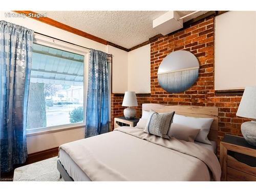 70 Ward Avenue, Hamilton, ON - Indoor Photo Showing Bedroom