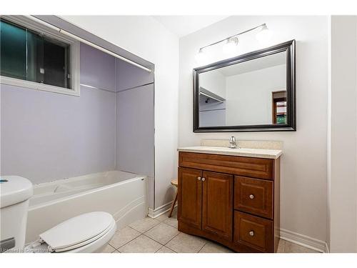 70 Ward Avenue, Hamilton, ON - Indoor Photo Showing Bathroom