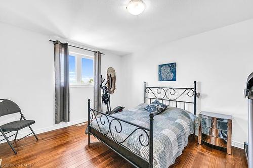 59 Onyx Court, Hamilton, ON - Indoor Photo Showing Bedroom