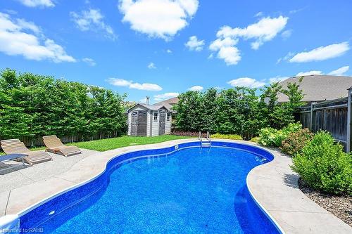 59 Onyx Court, Hamilton, ON - Outdoor With In Ground Pool With Backyard