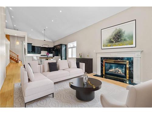 15-2282 Turnberry Road, Burlington, ON - Indoor Photo Showing Living Room With Fireplace