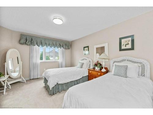 15-2282 Turnberry Road, Burlington, ON - Indoor Photo Showing Bedroom