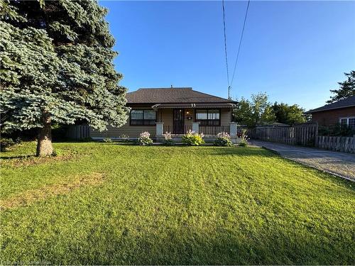 826 Mohawk Road E, Hamilton, ON - Outdoor With Deck Patio Veranda