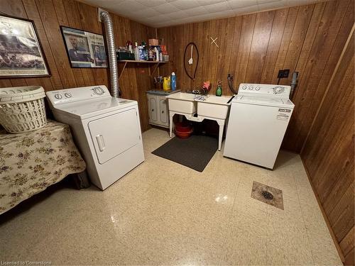 826 Mohawk Road E, Hamilton, ON - Indoor Photo Showing Laundry Room