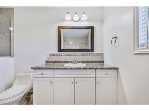 426 Baptist Church Road, Caledonia, ON - Indoor Photo Showing Bathroom