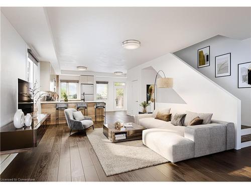 39-276 Dunsmure Road, Hamilton, ON - Indoor Photo Showing Living Room