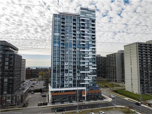 204-500 Brock Avenue, Burlington, ON - Outdoor With Facade