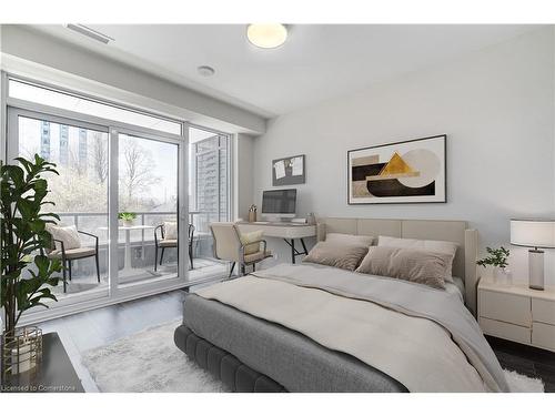 207-500 Brock Avenue, Burlington, ON - Indoor Photo Showing Bedroom