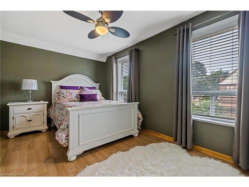 89 Belview Avenue, Hamilton, ON - Indoor Photo Showing Bedroom