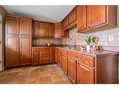 89 Belview Avenue, Hamilton, ON - Indoor Photo Showing Kitchen