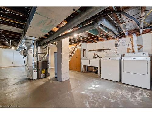 89 Belview Avenue, Hamilton, ON - Indoor Photo Showing Laundry Room