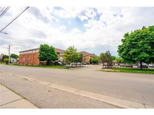 102-111 Grey Street, Brantford, ON - Outdoor