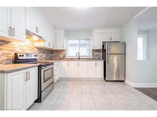 13 Hampstead Place, St. Catharines, ON - Indoor Photo Showing Kitchen