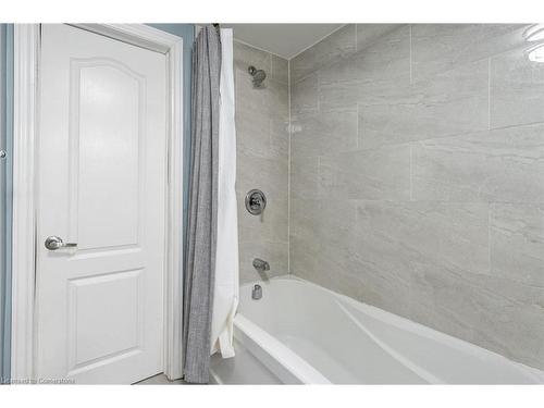 13 Hampstead Place, St. Catharines, ON - Indoor Photo Showing Bathroom