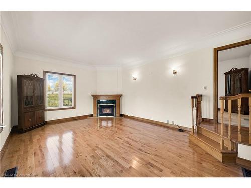 657 Haldimand 17 Road, Haldimand County, ON - Indoor Photo Showing Living Room With Fireplace