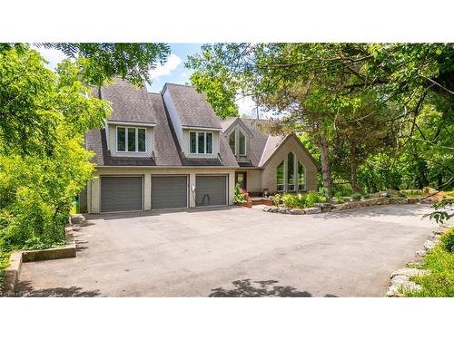 774 Old Dundas Road, Ancaster, ON - Outdoor With Facade