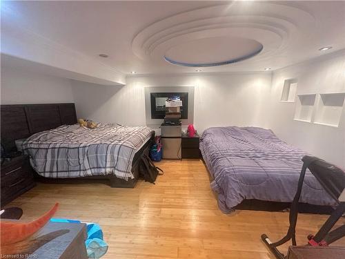 70 Ellis Avenue, Hamilton, ON - Indoor Photo Showing Bedroom