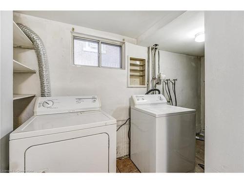 5 Bartlett Street, Niagara Falls, ON - Indoor Photo Showing Laundry Room