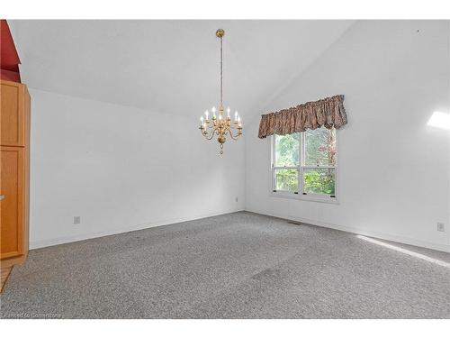 1243 Nathaniel Crescent, Burlington, ON - Indoor Photo Showing Other Room