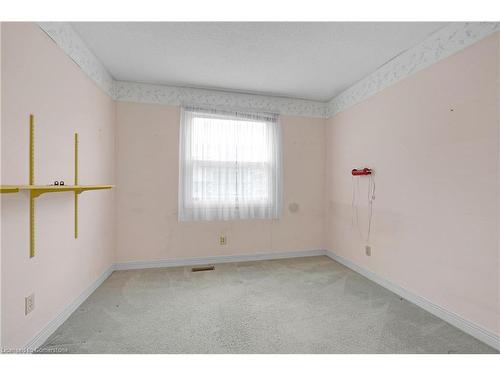 1243 Nathaniel Crescent, Burlington, ON - Indoor Photo Showing Other Room