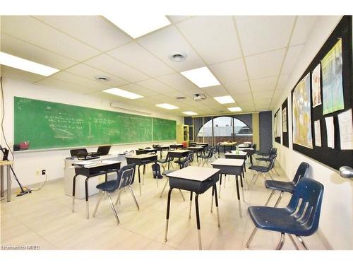 55 Dickson Street, Cambridge, ON 