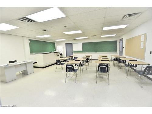 55 Dickson Street, Cambridge, ON 