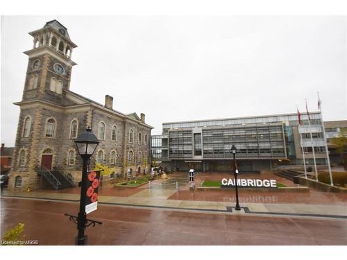 55 Dickson Street, Cambridge, ON 