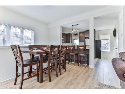 172-77 Diana Avenue, Brantford, ON - Indoor Photo Showing Dining Room