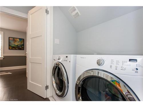 36 Cumberland Drive, Mississauga, ON - Indoor Photo Showing Laundry Room